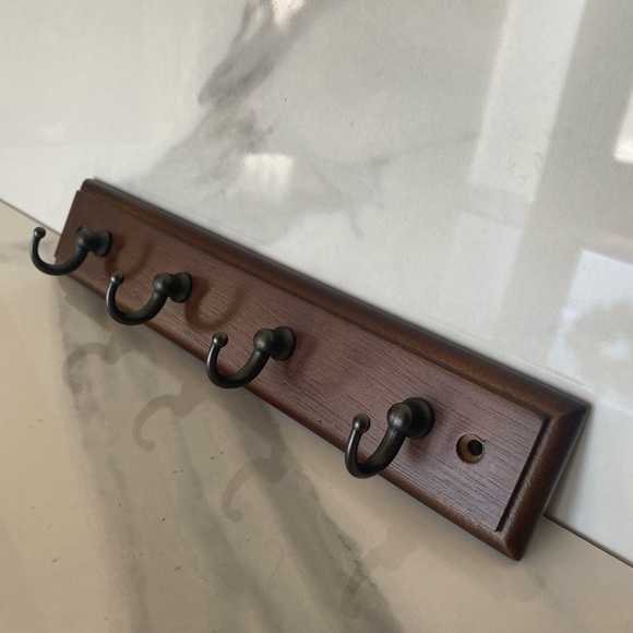 Lot Of 3 Satin Nickel Finish Hooks -2 & 1 Wooden Key Holder - Picture 3 of 9